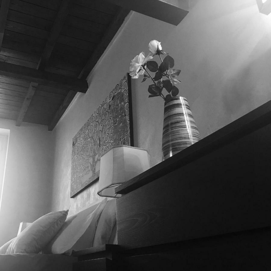 Feeling At Home - Varese Apartment Экстерьер фото